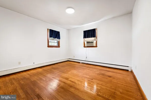 $2,400 | 16811 Ridge Road, Upperco, MD 21155
