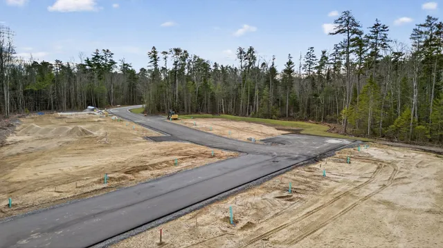 $595,900 | Lot 2 Creekside, Unit 2, Kennebunkport, ME 04046