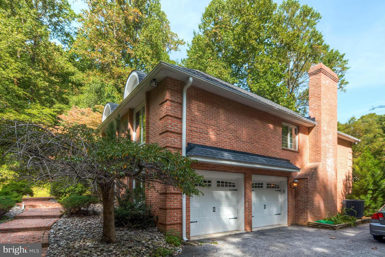 11313 Manor Road Glen Arm, MD 21057 - Photo 4 of 30 2 Car Garage