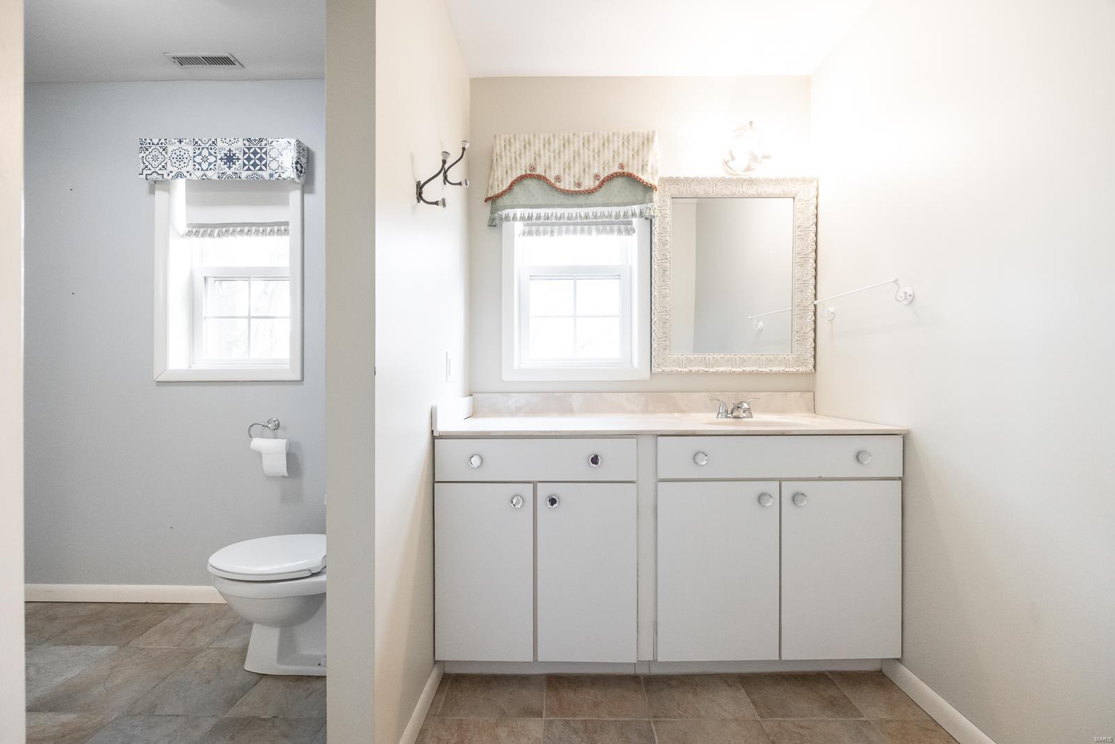 511 Covered Bridge Lane Belleville, IL 62221 - Photo 37 of 58