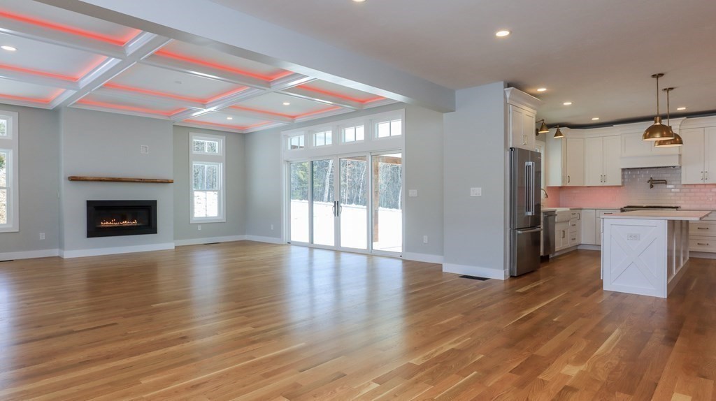 332 Longley Road Groton, MA 01450 - Photo 6 of 31