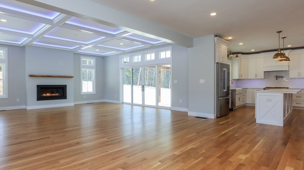 332 Longley Road Groton, MA 01450 - Photo 8 of 31