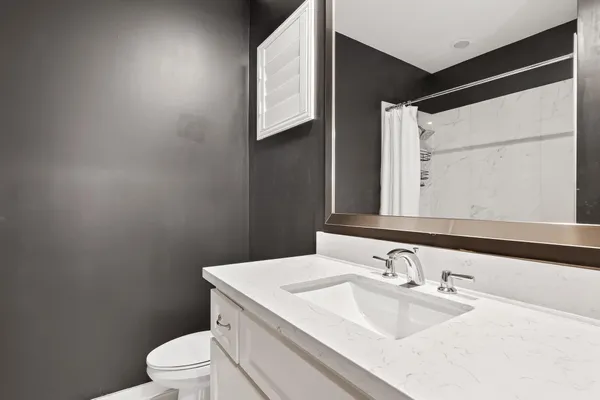 $939,900 | 122 Gateway Park Place, Spring, TX 77380