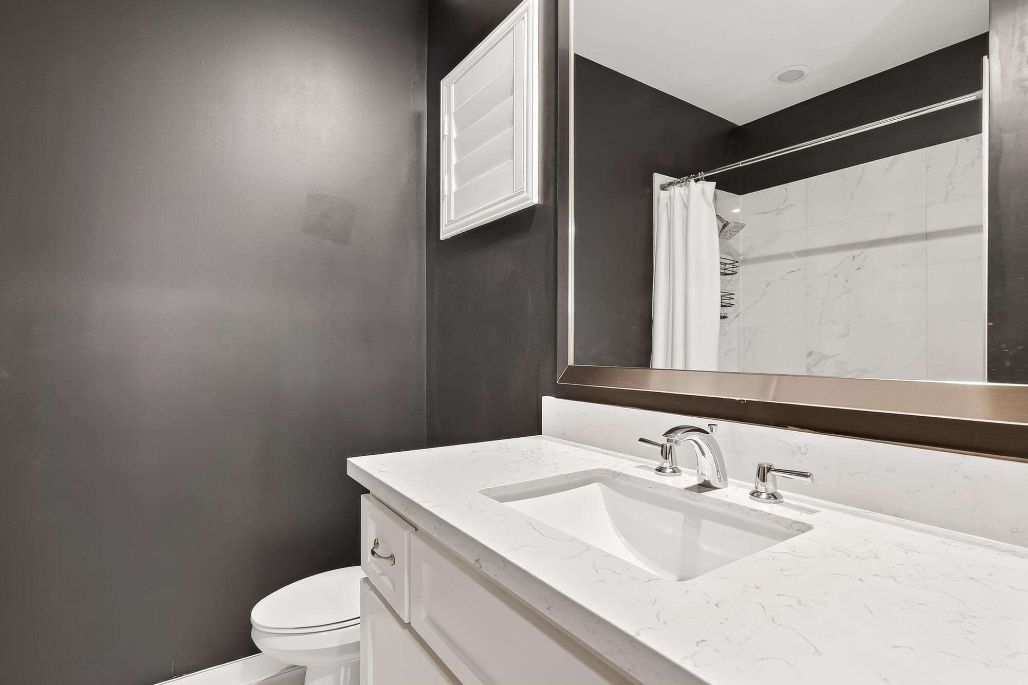 122 Gateway Park Place Spring, TX 77380 - Photo 11 of 44 a bathroom with a sink toilet and mirror