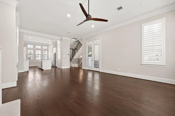 $939,900 | 122 Gateway Park Place, Spring, TX 77380