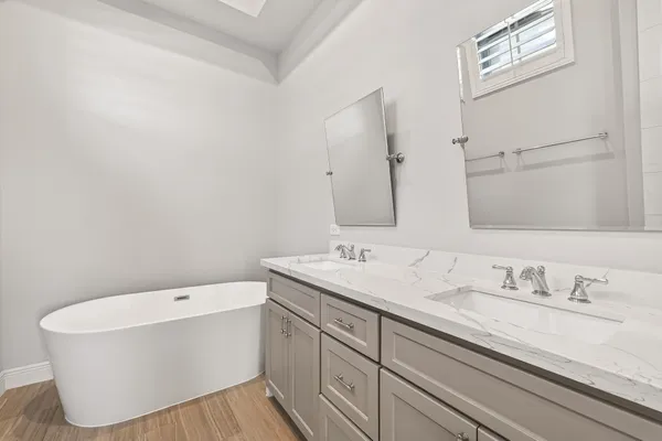 $939,900 | 122 Gateway Park Place, Spring, TX 77380