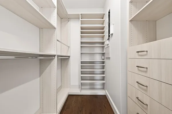 $939,900 | 122 Gateway Park Place, Spring, TX 77380