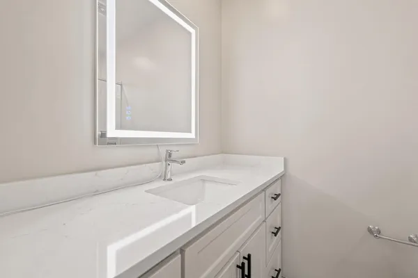 $939,900 | 122 Gateway Park Place, Spring, TX 77380