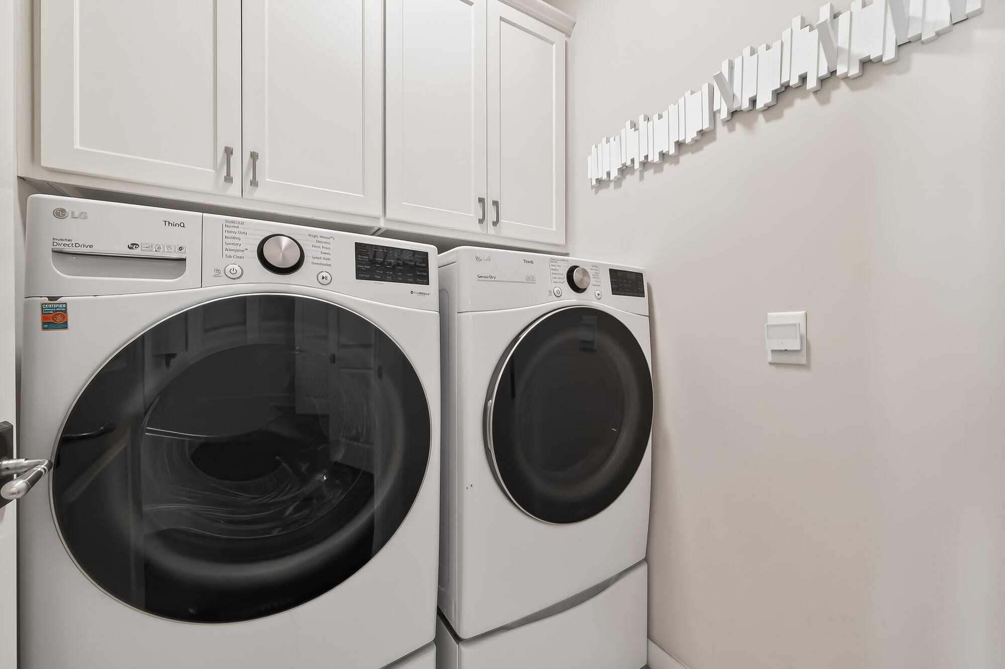 122 Gateway Park Place Spring, TX 77380 - Photo 37 of 44 a utility room with dryer and washer