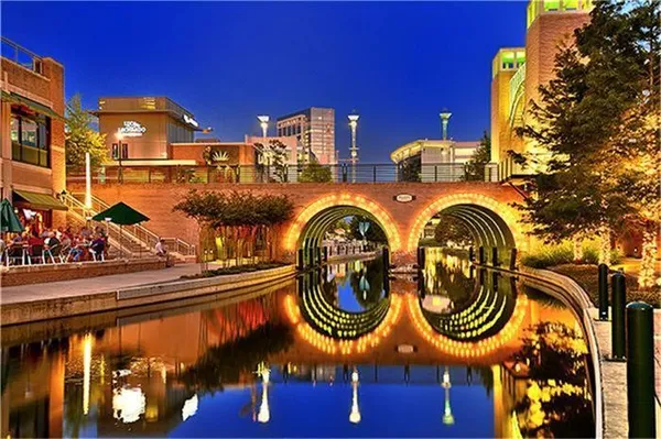 $939,900 | 122 Gateway Park Place, Spring, TX 77380