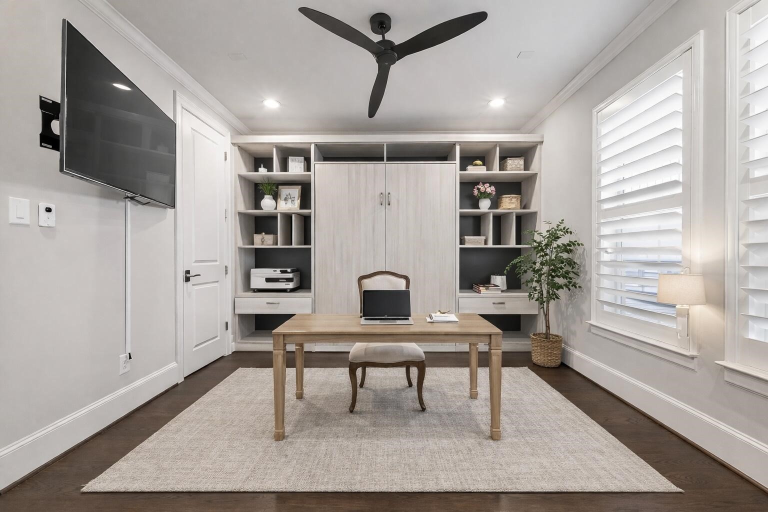 122 Gateway Park Place Spring, TX 77380 - Photo 9 of 44 a workspace with furniture and window