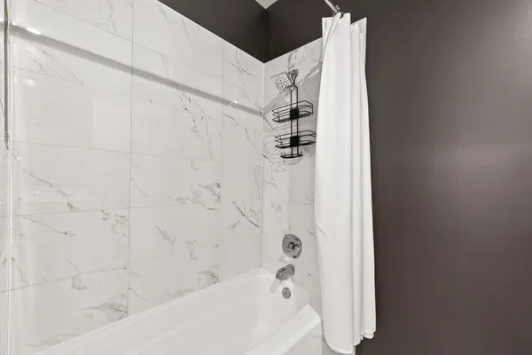 $939,900 | 122 Gateway Park Place, Spring, TX 77380