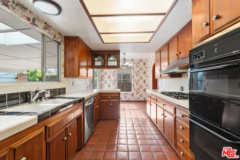 $3,995,000 | 316 South Camden Drive, Beverly Hills, CA 90212