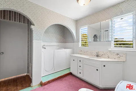 $3,995,000 | 316 South Camden Drive, Beverly Hills, CA 90212