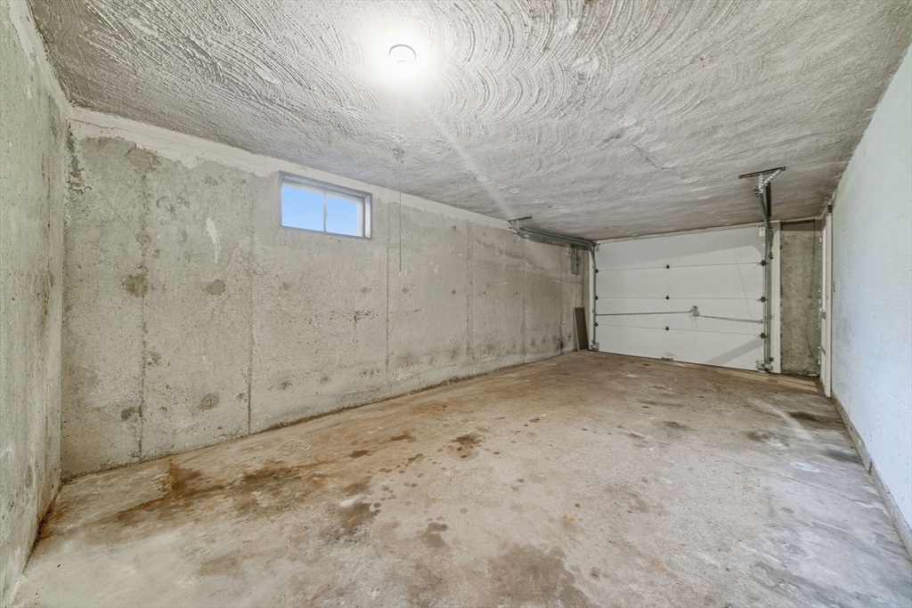 117 Amherst Road Braintree, MA 02184 - Photo 14 of 20 Gallery Image 14