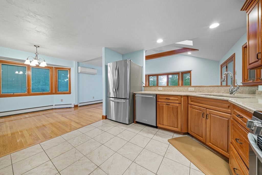 117 Amherst Road Braintree, MA 02184 - Photo 2 of 20 Gallery Image 2