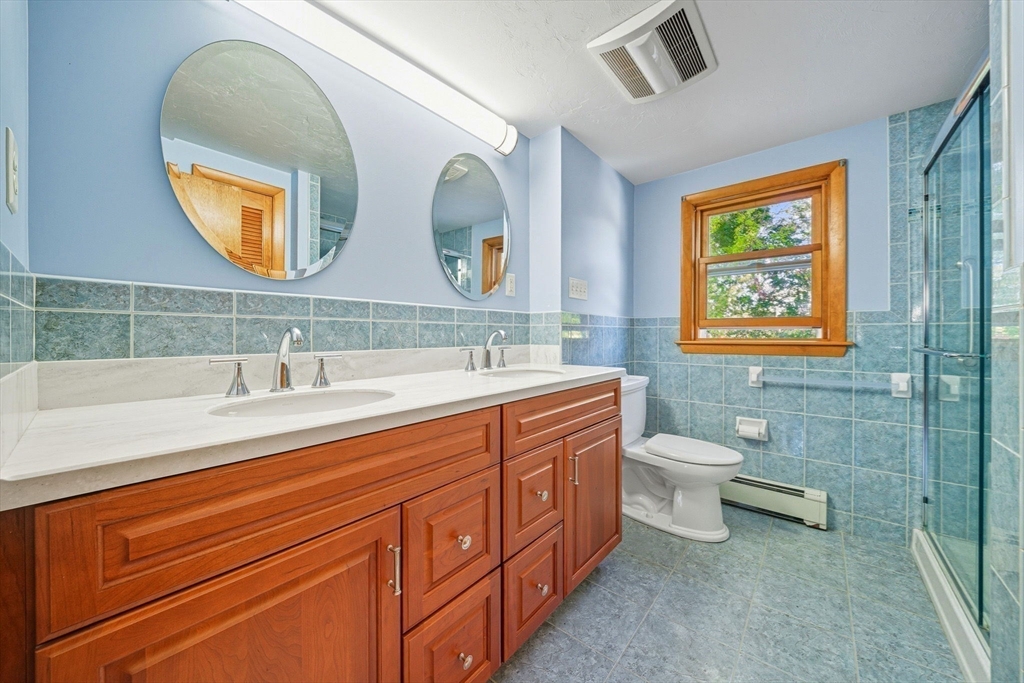117 Amherst Road Braintree, MA 02184 - Photo 6 of 20 Gallery Image 6