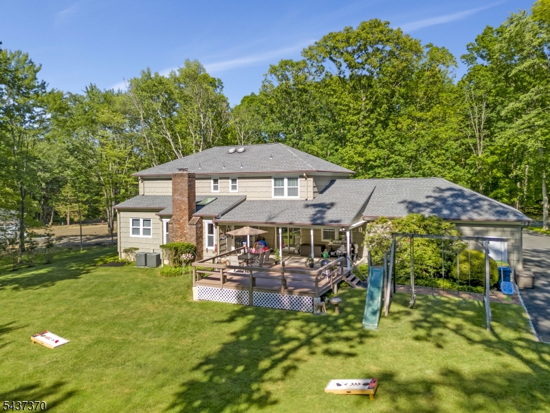 9 Grouse Road Warren, NJ 07059 - Photo 33 of 43