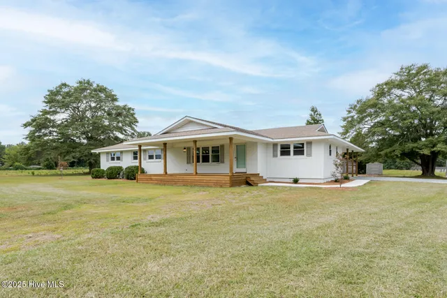 $389,900 | 3010 Peanut Plant Road, Elizabethtown, NC 28337