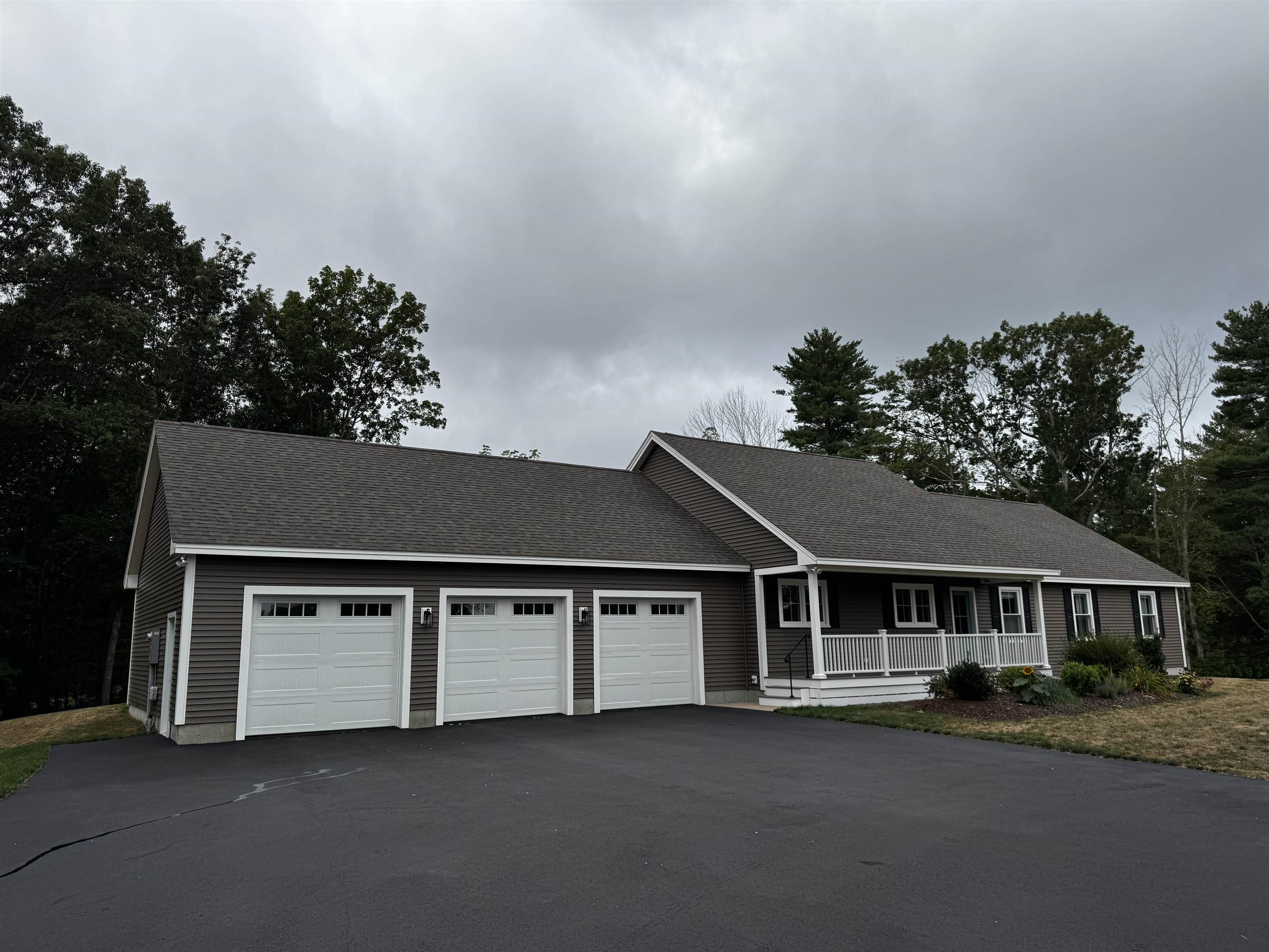 127 Fox Point Road Newington, NH 03801 - Photo 1 of 1