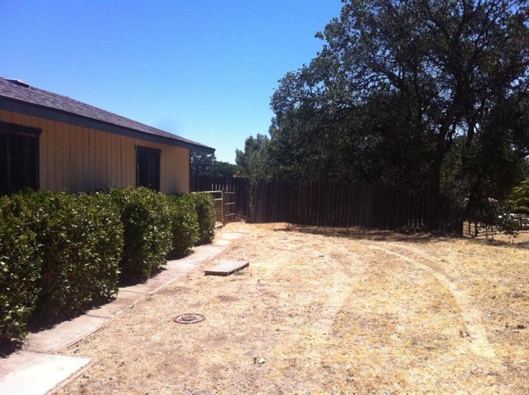 21220 Ridgeway Drive Tehachapi, CA 93561 - Photo 13 of 28 Gallery Image 13