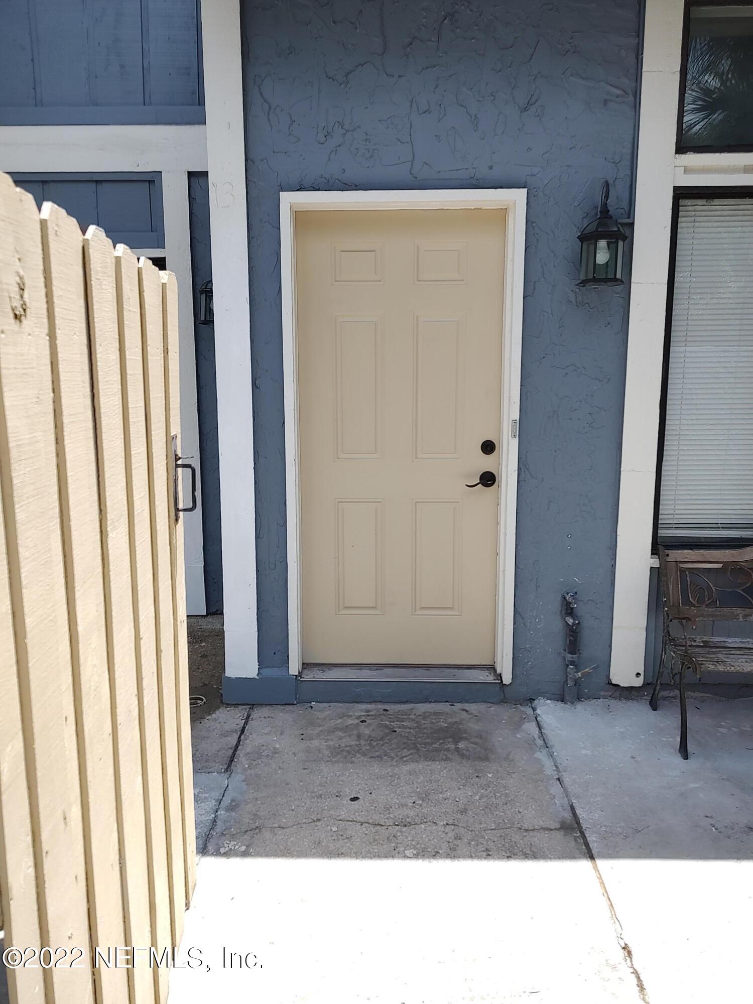 3517 Peeler Road, Unit 13 Jacksonville, FL 32277 - Photo 5 of 31 a view of a entryway