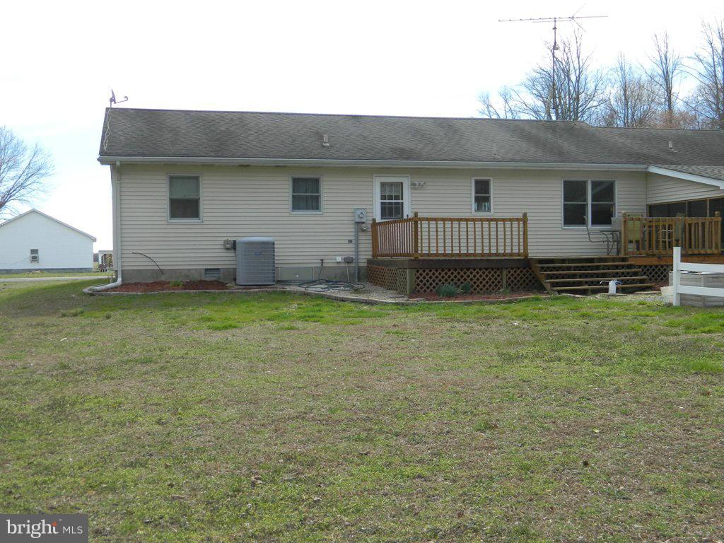 13306 River Road Ridgely, MD 21660 - Photo 2 of 29 Exterior (Rear)