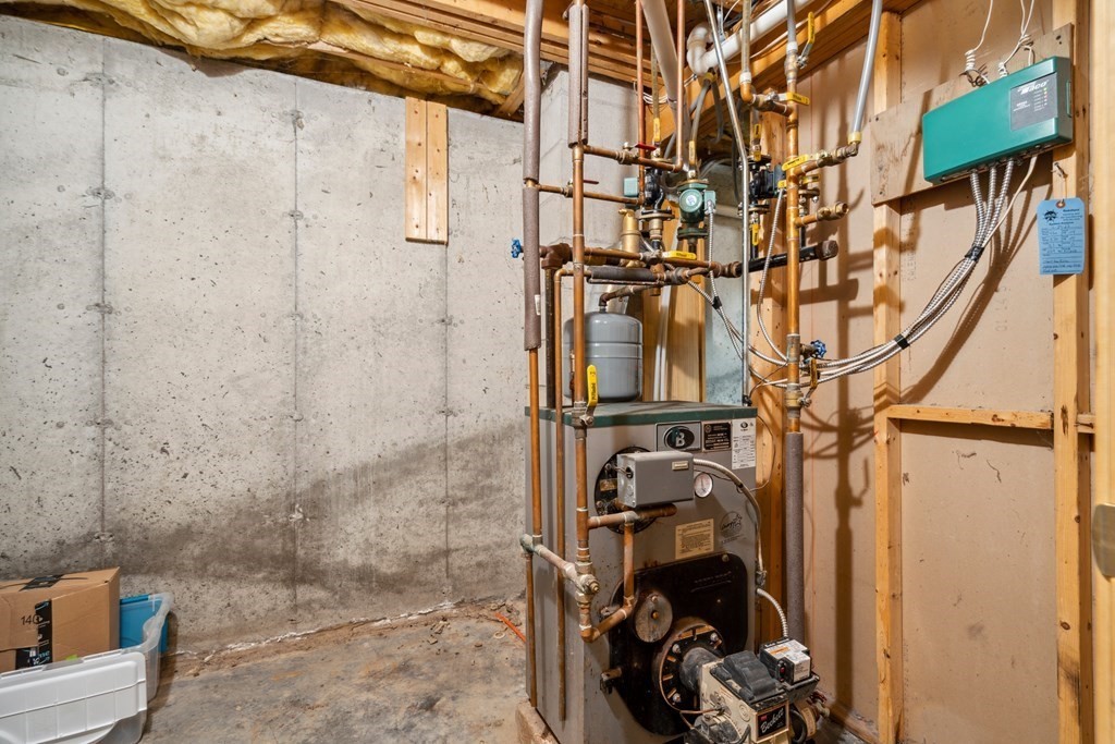 33 Sibley Road Winchendon, MA 01475 - Photo 16 of 17 a bathroom with a shower