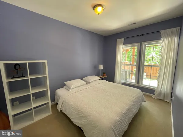 $3,500 | 22098 Avonworth Square, Broadlands, VA 20148