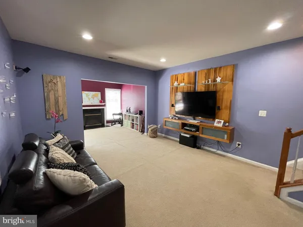 $3,500 | 22098 Avonworth Square, Broadlands, VA 20148