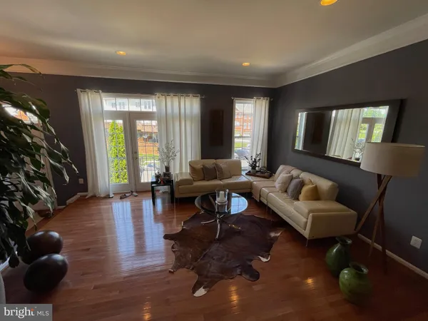 $3,500 | 22098 Avonworth Square, Broadlands, VA 20148