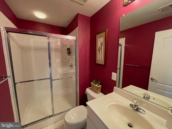 $3,500 | 22098 Avonworth Square, Broadlands, VA 20148