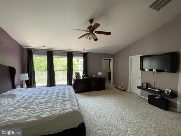 $3,500 | 22098 Avonworth Square, Broadlands, VA 20148