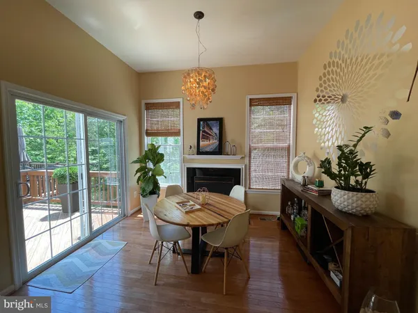 $3,500 | 22098 Avonworth Square, Broadlands, VA 20148