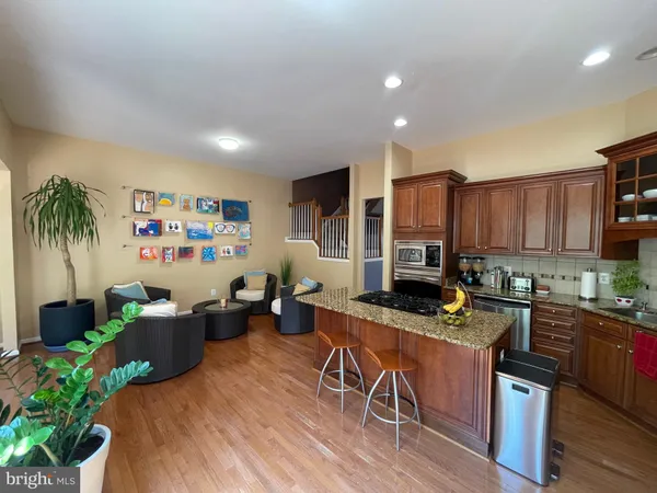 $3,500 | 22098 Avonworth Square, Broadlands, VA 20148