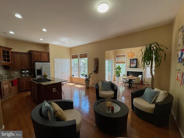 $3,500 | 22098 Avonworth Square, Broadlands, VA 20148