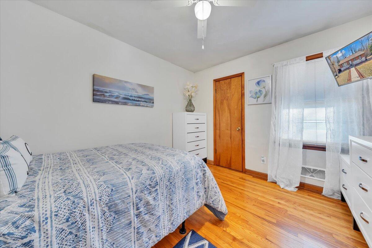 4902 Rowe Ridge Road Northwest Roanoke, VA 24017 - Photo 11 of 36 11-MIB05994
