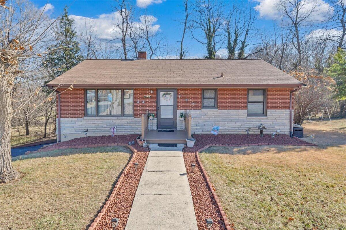 4902 Rowe Ridge Road Northwest Roanoke, VA 24017 - Photo 2 of 36 02-MIB06099