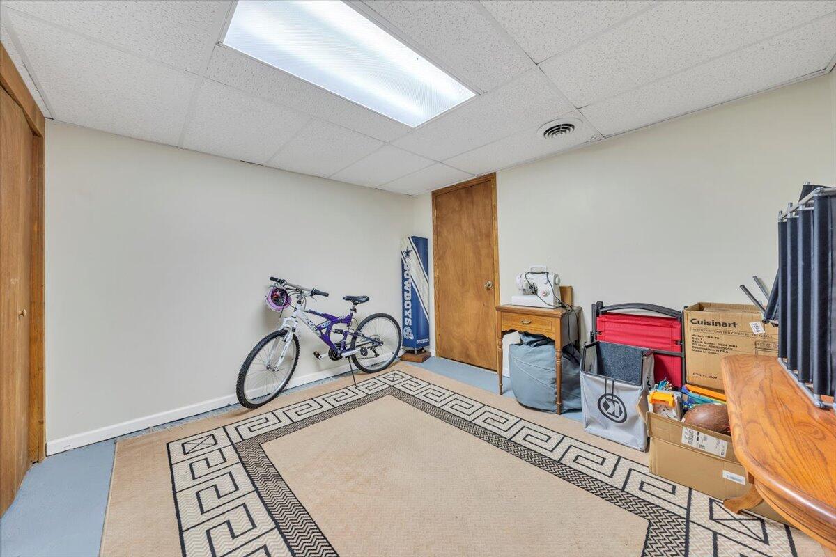 4902 Rowe Ridge Road Northwest Roanoke, VA 24017 - Photo 23 of 36 23-MIB06048