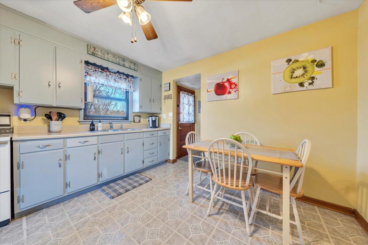 4902 Rowe Ridge Road Northwest Roanoke, VA 24017 - Photo 6 of 36 06-MIB05979