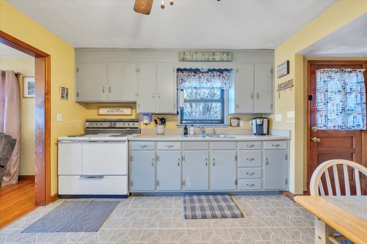 4902 Rowe Ridge Road Northwest Roanoke, VA 24017 - Photo 8 of 36 08-MIB05985