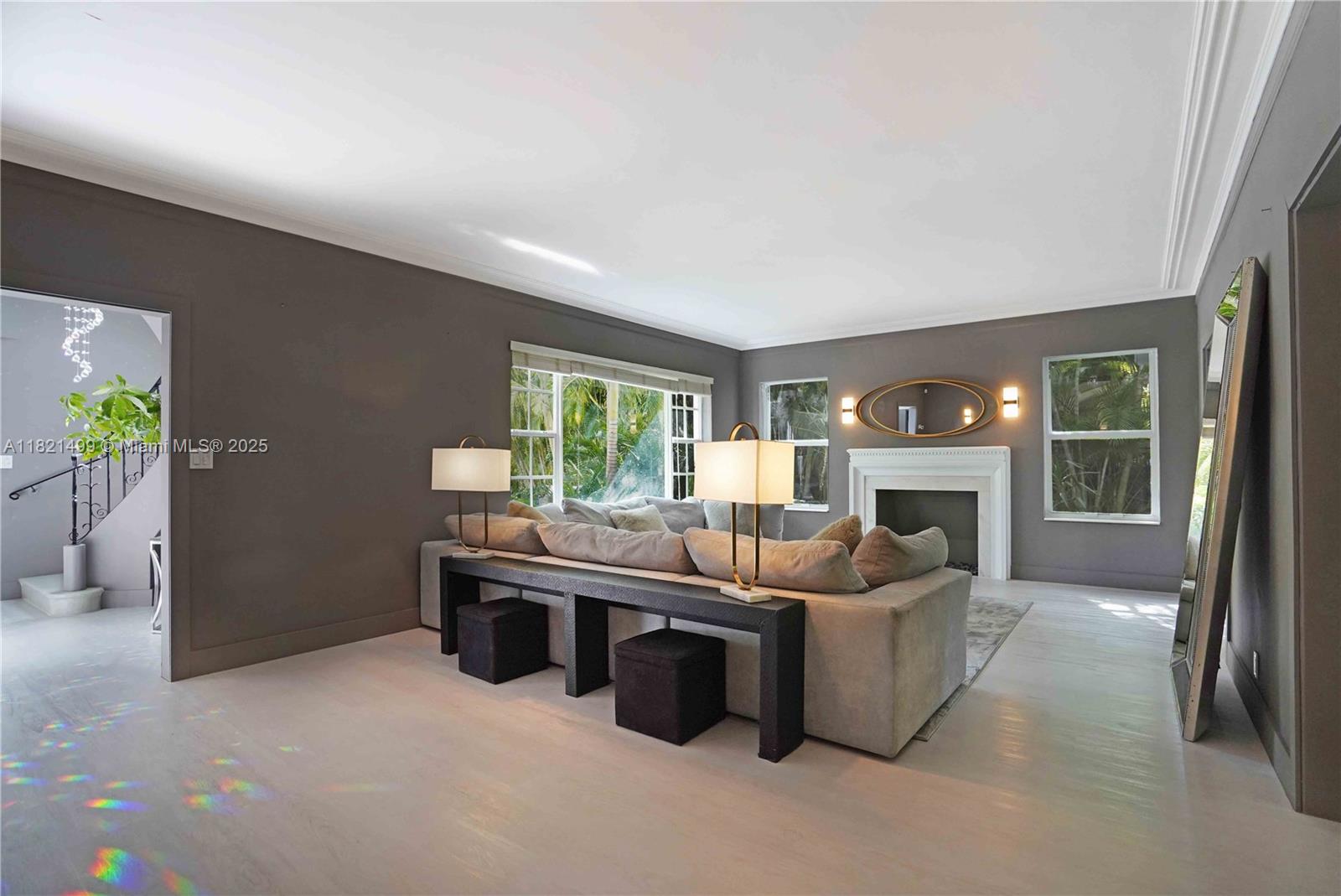 5650 Pine Tree Drive Miami Beach, FL 33140 - Photo 13 of 48