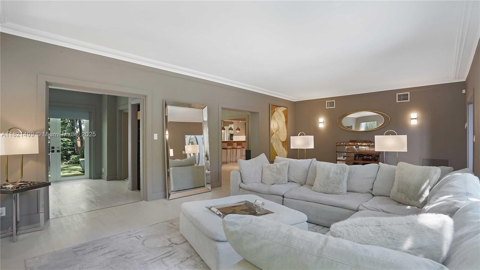 5650 Pine Tree Drive Miami Beach, FL 33140 - Photo 15 of 48