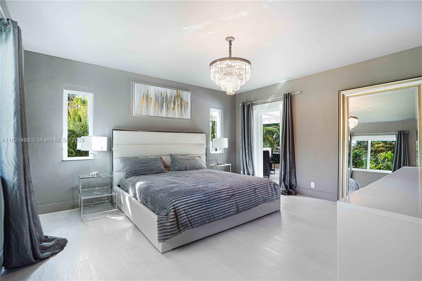 5650 Pine Tree Drive Miami Beach, FL 33140 - Photo 24 of 48