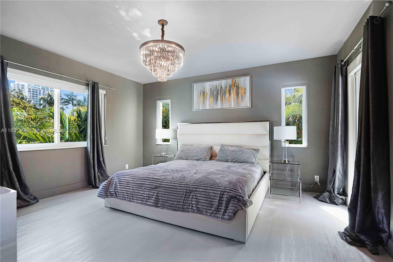 5650 Pine Tree Drive Miami Beach, FL 33140 - Photo 27 of 48