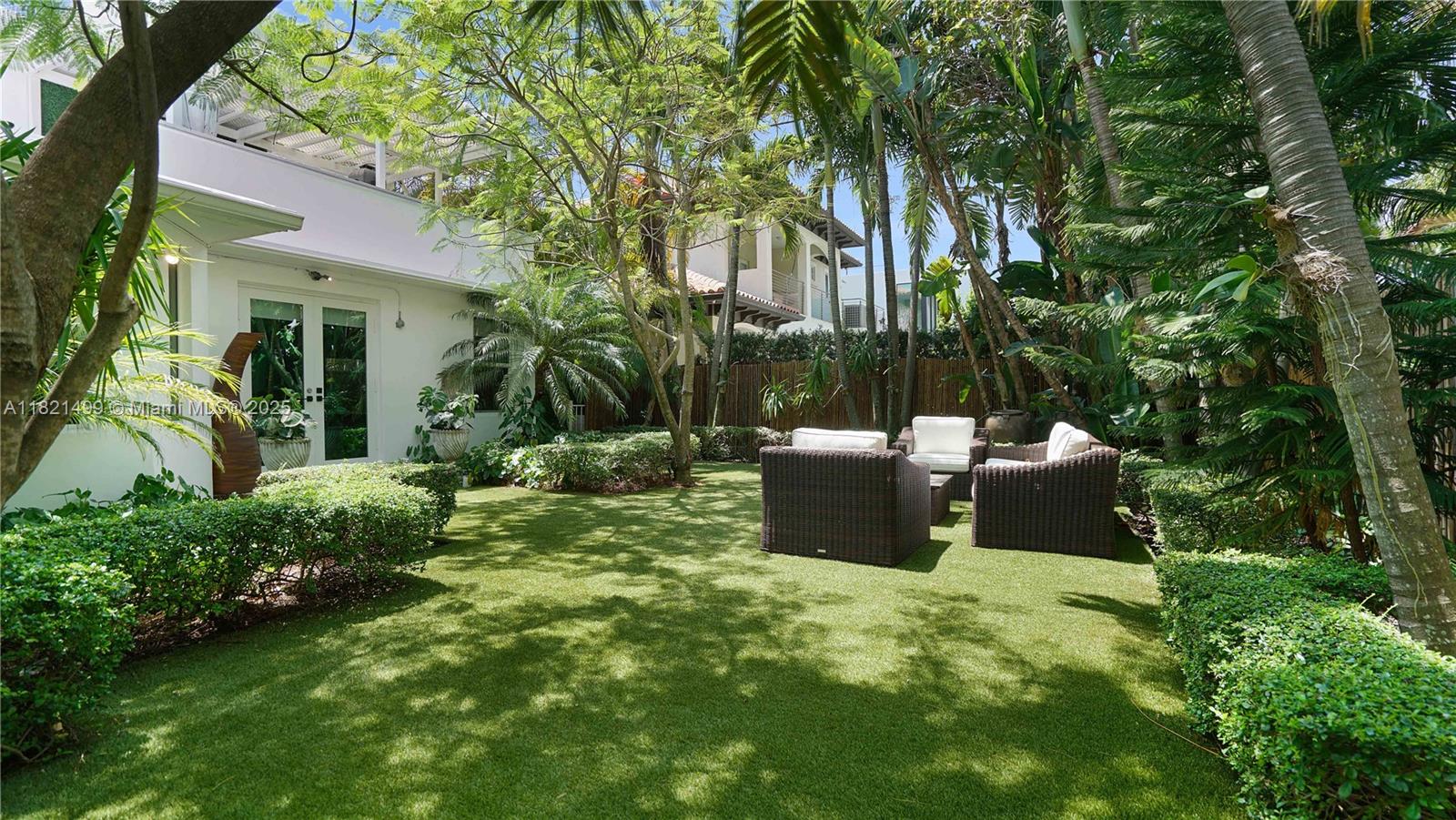 5650 Pine Tree Drive Miami Beach, FL 33140 - Photo 32 of 48