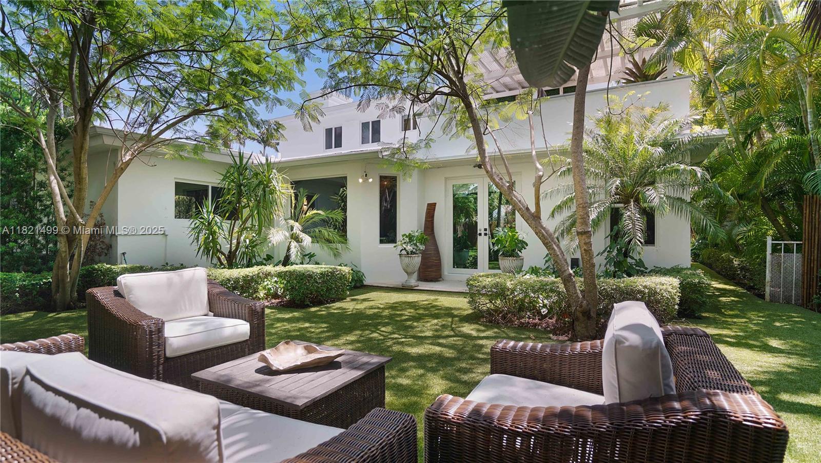 5650 Pine Tree Drive Miami Beach, FL 33140 - Photo 33 of 48