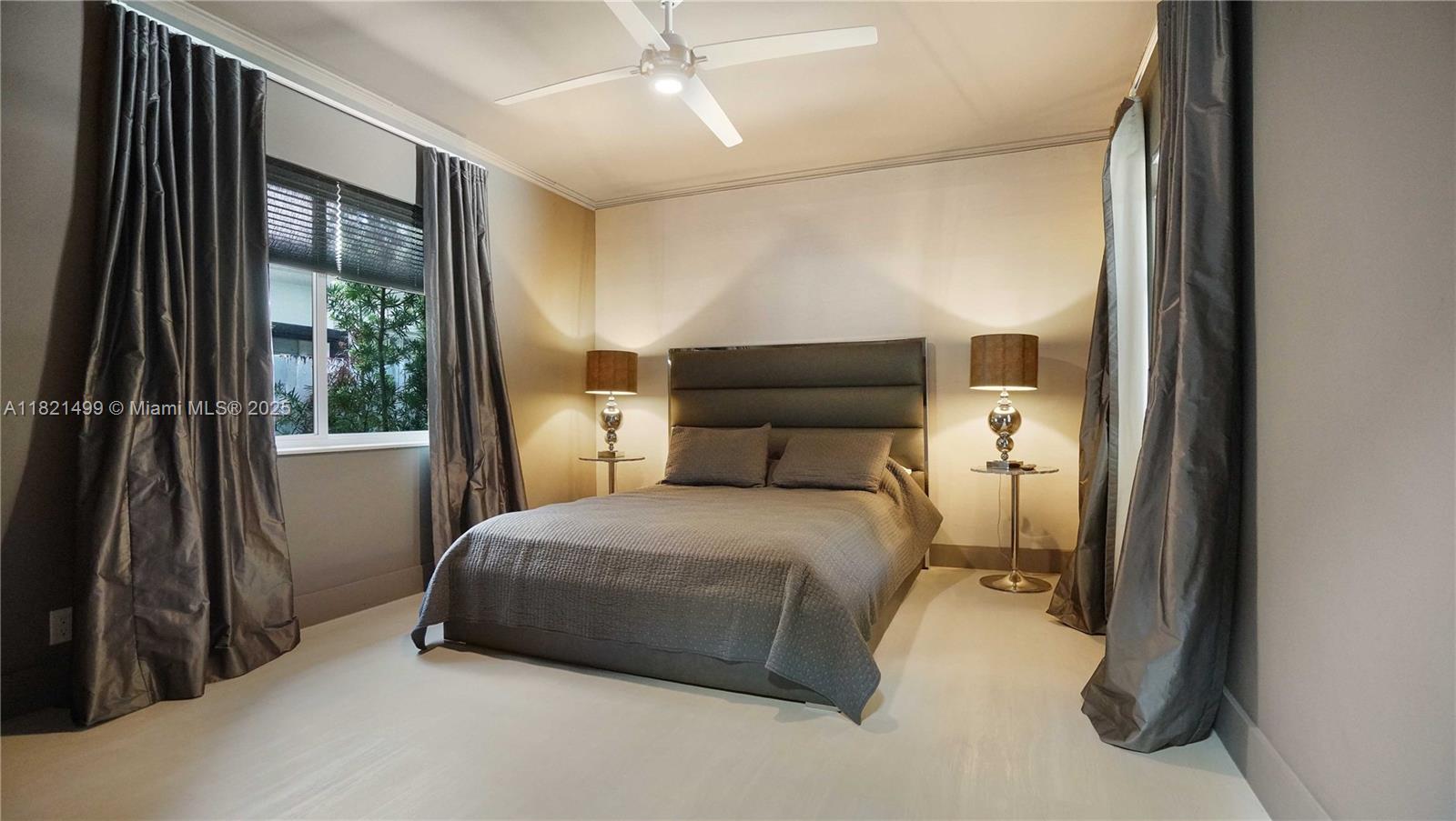 5650 Pine Tree Drive Miami Beach, FL 33140 - Photo 36 of 48