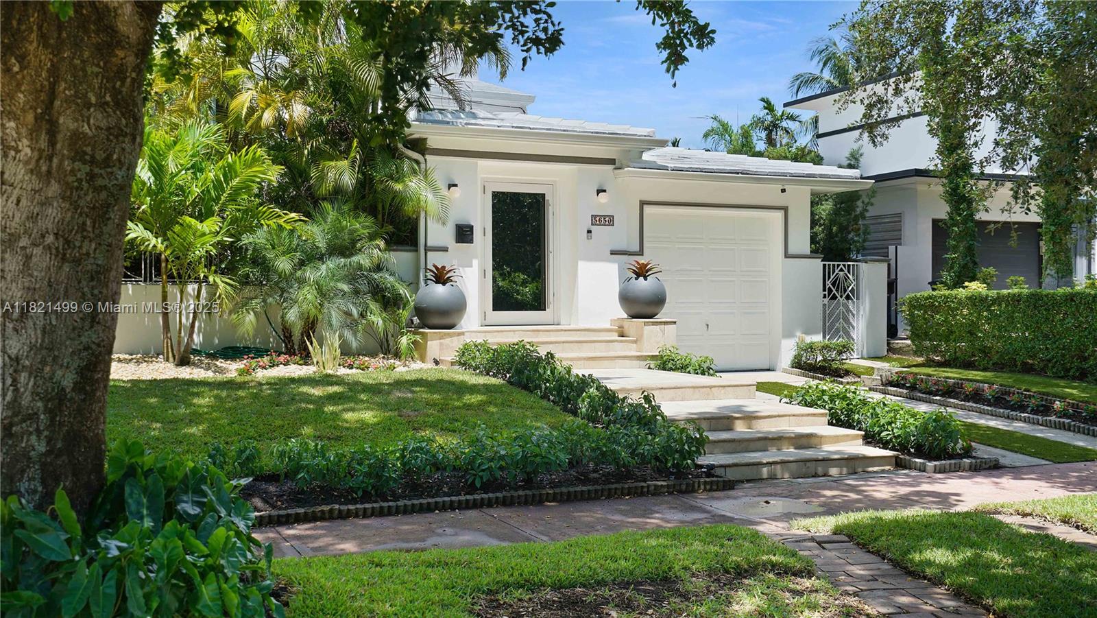 5650 Pine Tree Drive Miami Beach, FL 33140 - Photo 39 of 48