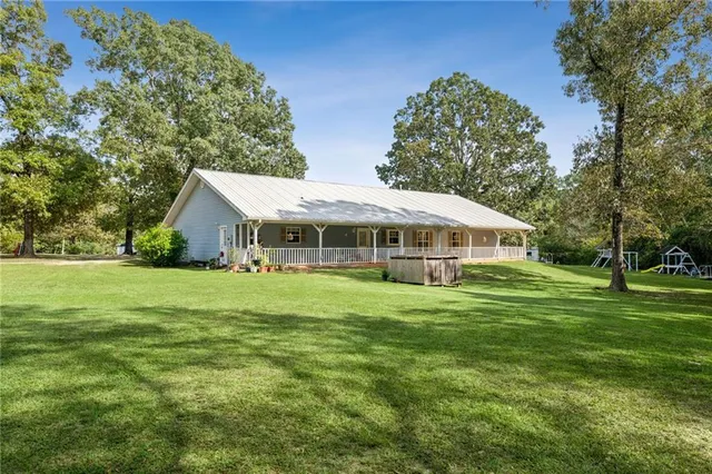 $550,000 | 26400 Highway 40, Bush, LA 70431